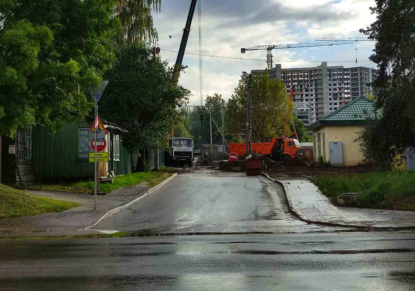 Раскопали переулок Чижевских